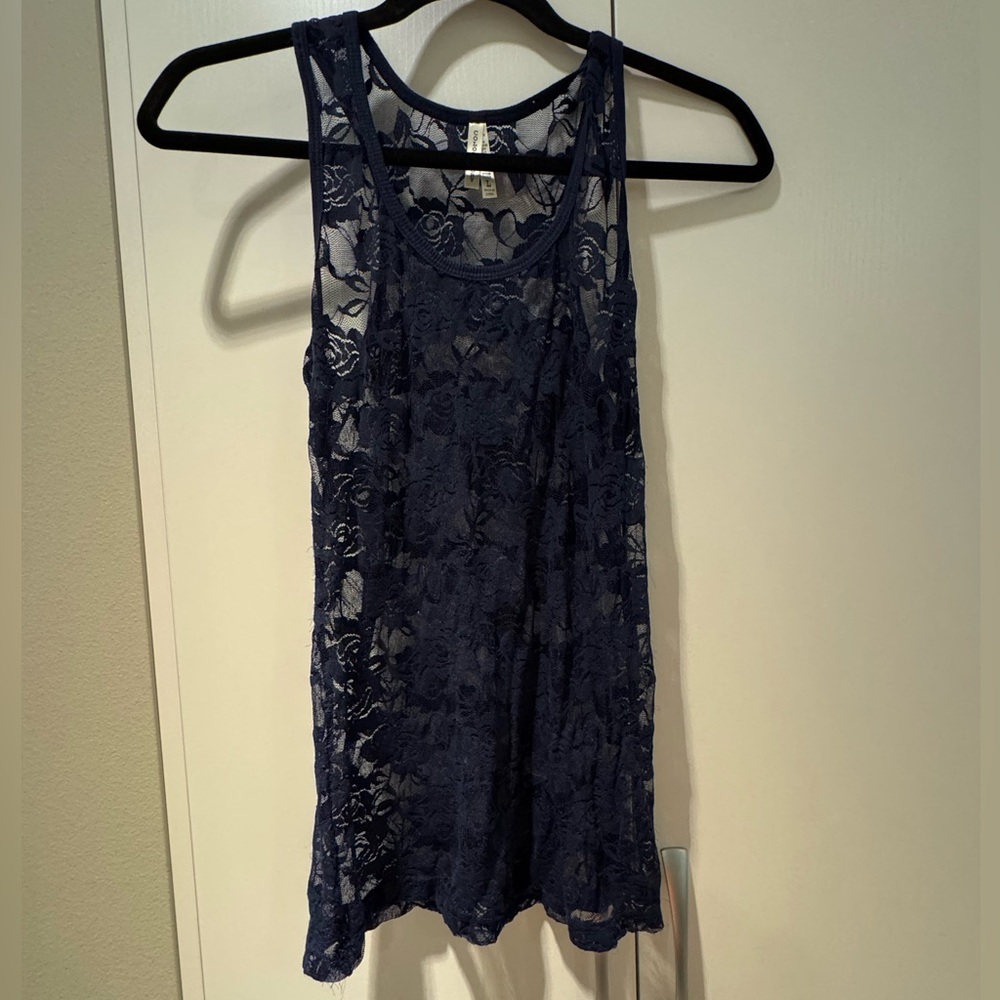 Color Story lace sleeveless top